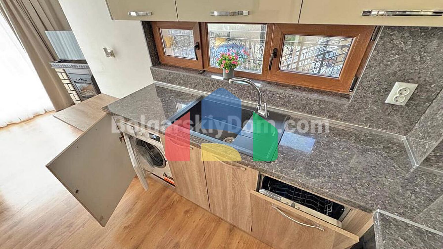 Трикімнатна квартира в Фенікс