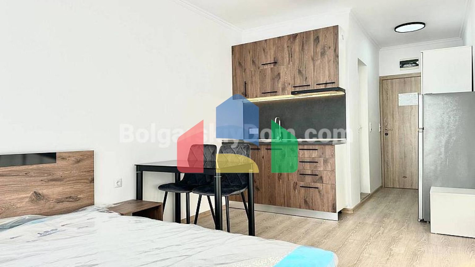 Квартира-студія в Макон