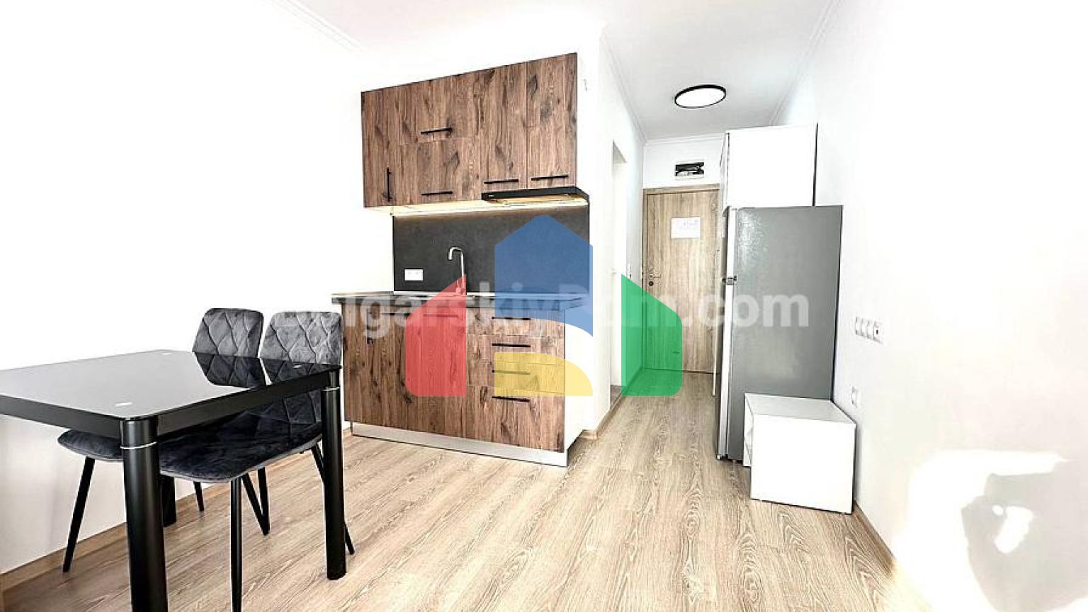 Квартира-студія в Макон