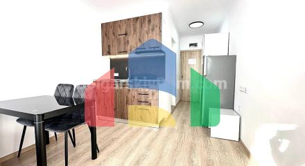 Квартира-студія в Макон