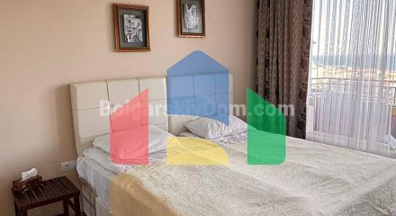 Трикімнатна квартира в Вілла Флоренція