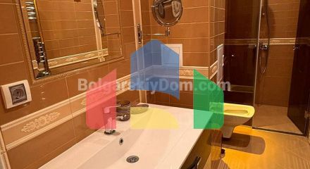 Трикімнатна квартира в Вілла Флоренція