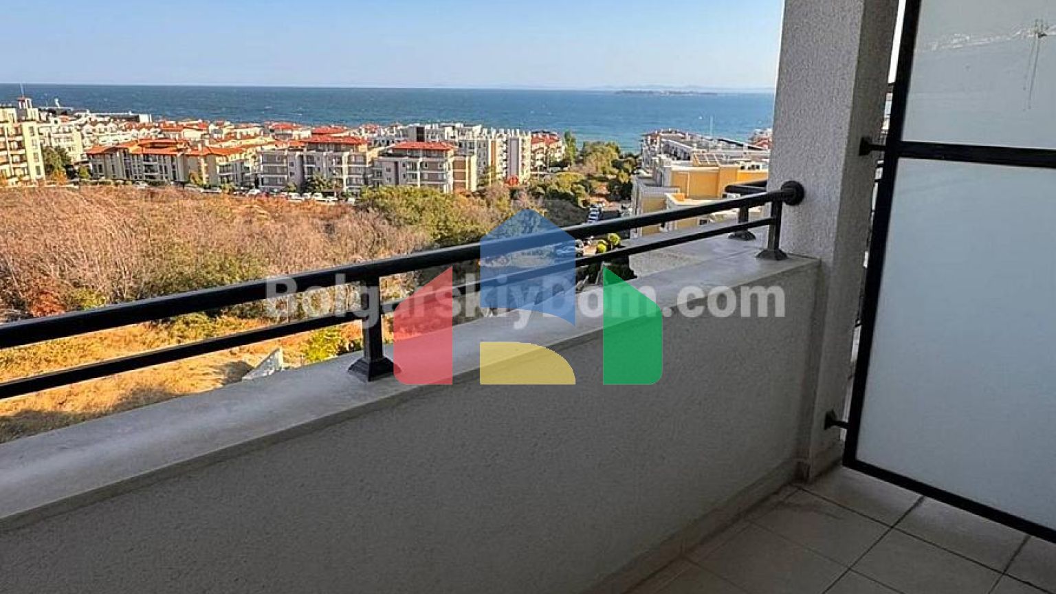 Трикімнатна квартира в Вілла Флоренція