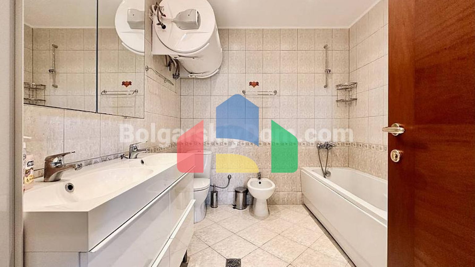 Трикімнатна квартира в Каса Реал