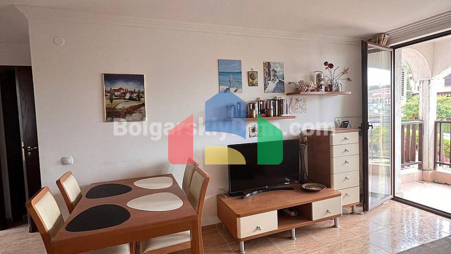 Трикімнатна квартира в Камбані 3