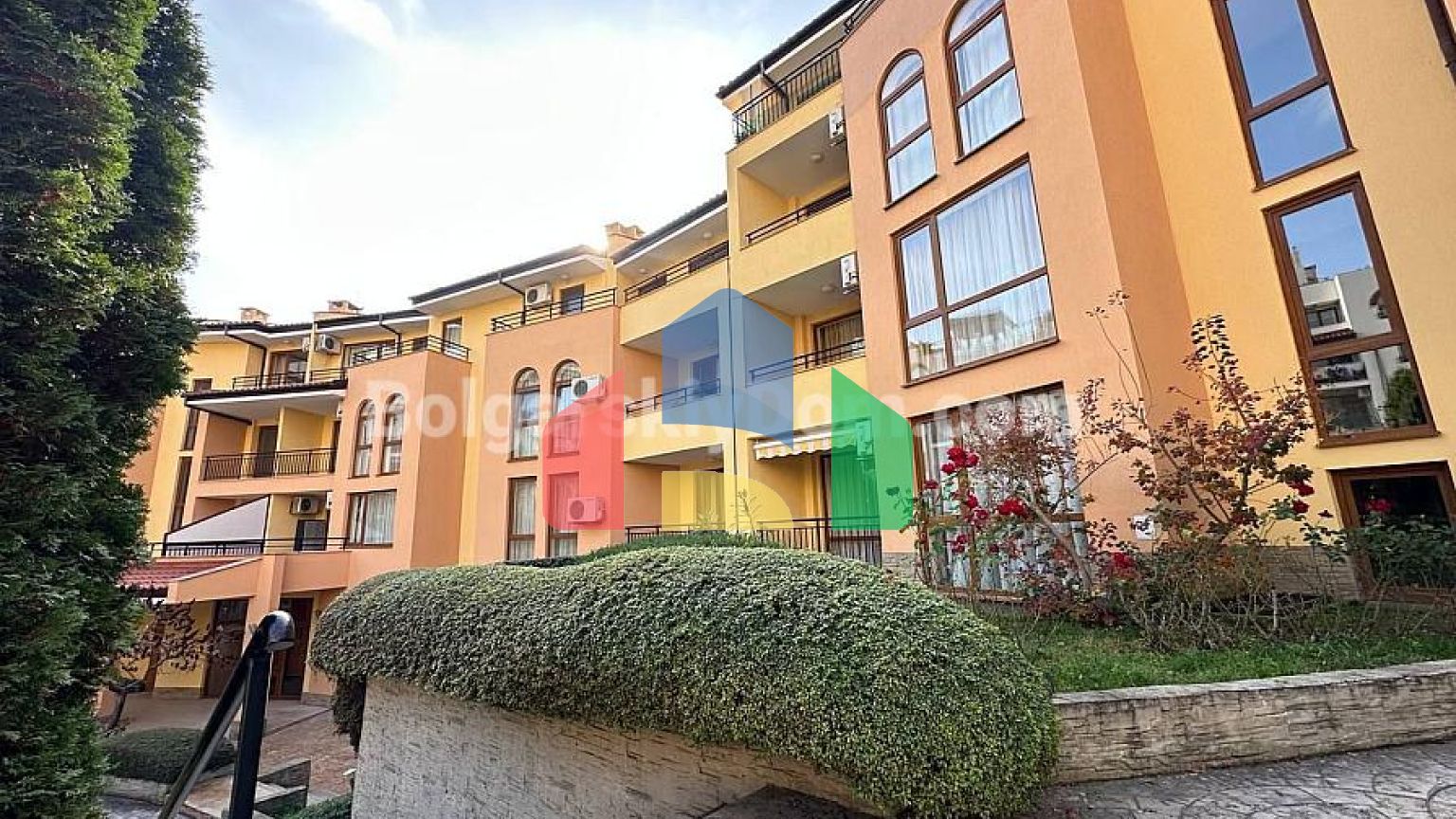 Трехкомнатная квартира в Парадайс Дримс