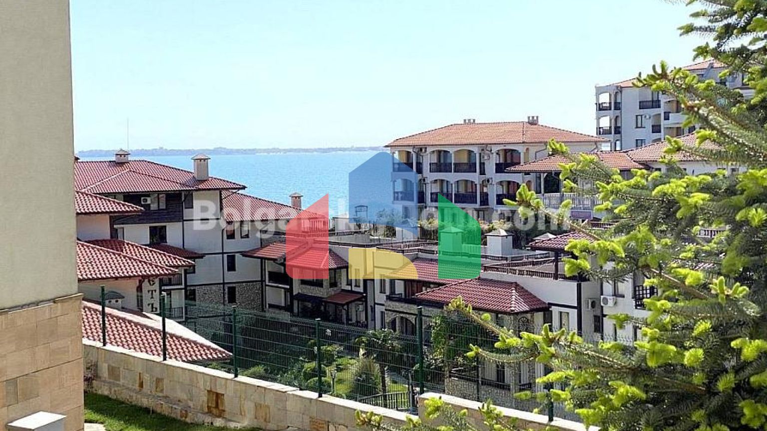 Квартира-студия в Райский Сад