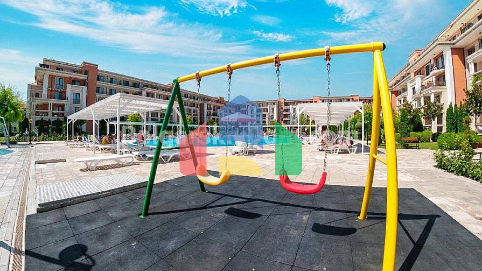 Квартира-студия в Престиж Форт Бийч