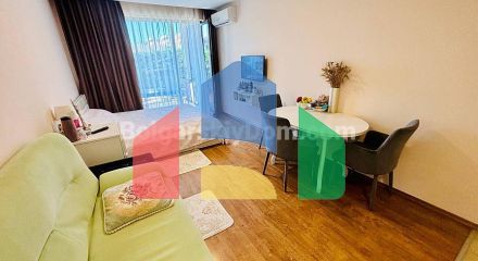 Квартира-студія в Прем'єр Форт Біч