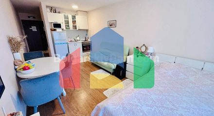 Квартира-студія в Прем'єр Форт Біч