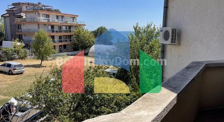 Трикімнатна квартира в Сан Палас