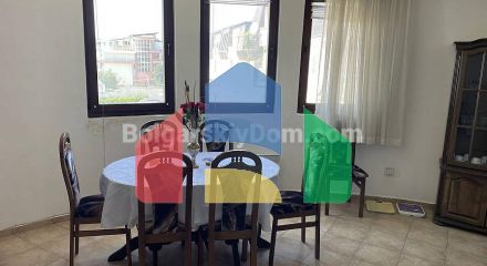 Трикімнатна квартира в Сан Палас