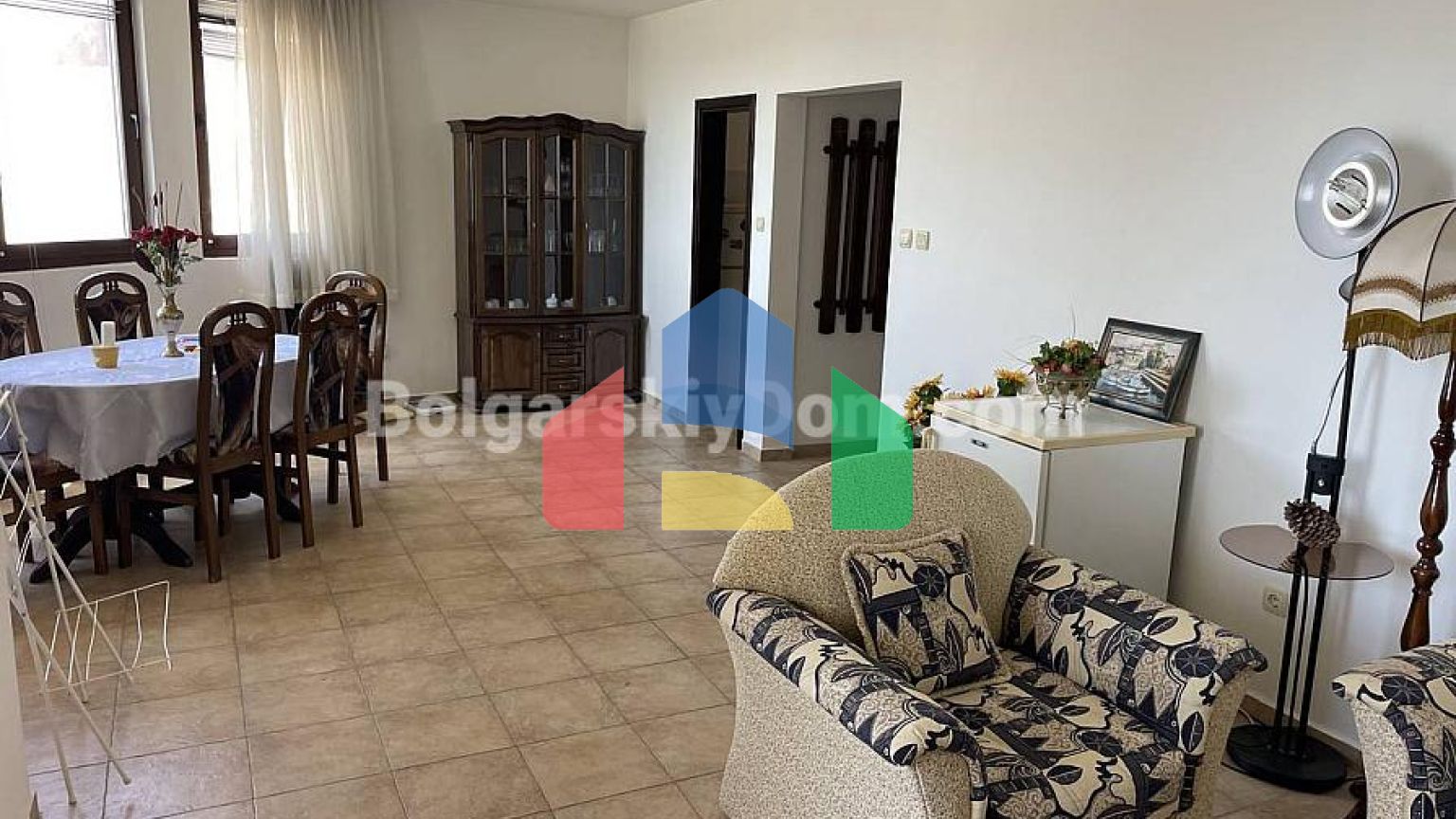 Трикімнатна квартира в Сан Палас