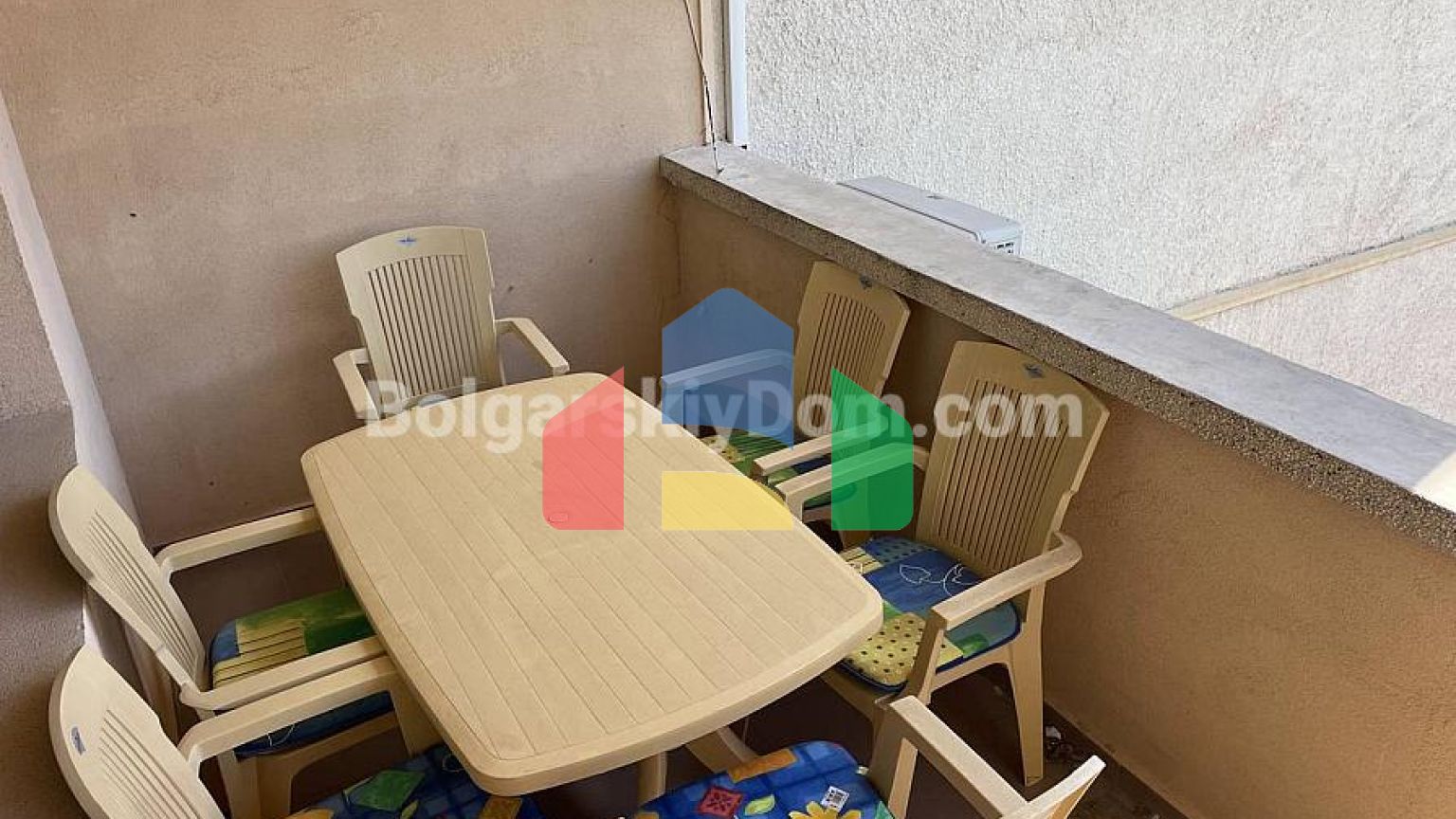 Трикімнатна квартира в Сан Палас