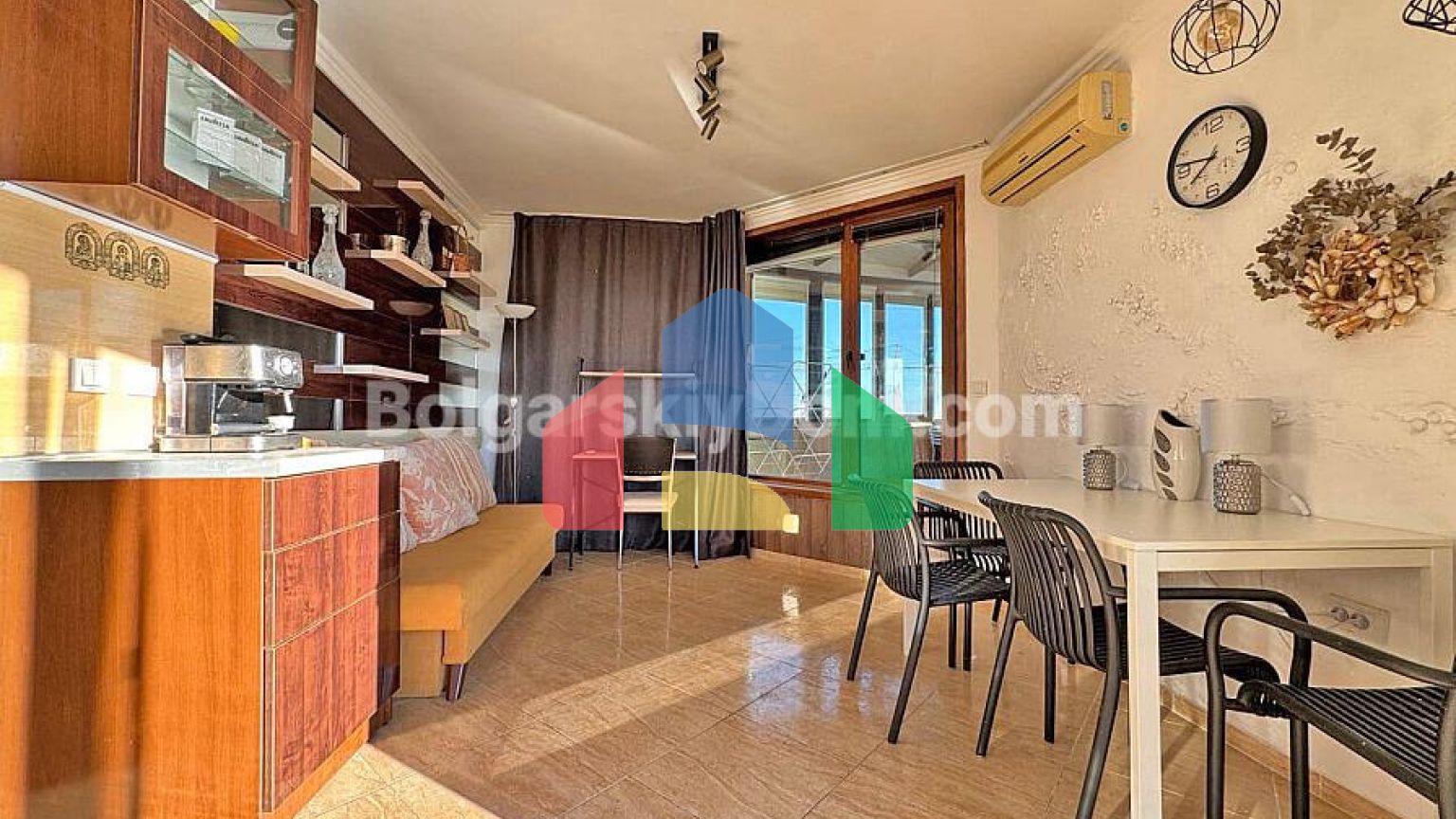 Двухкомнатная квартира в Антония