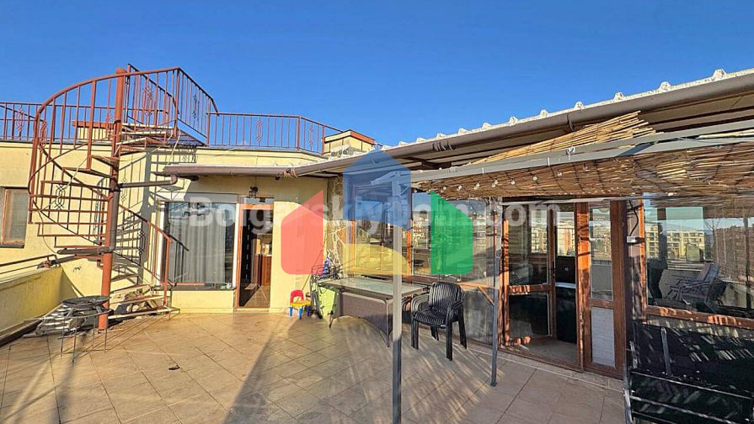 Двухкомнатная квартира в Антония