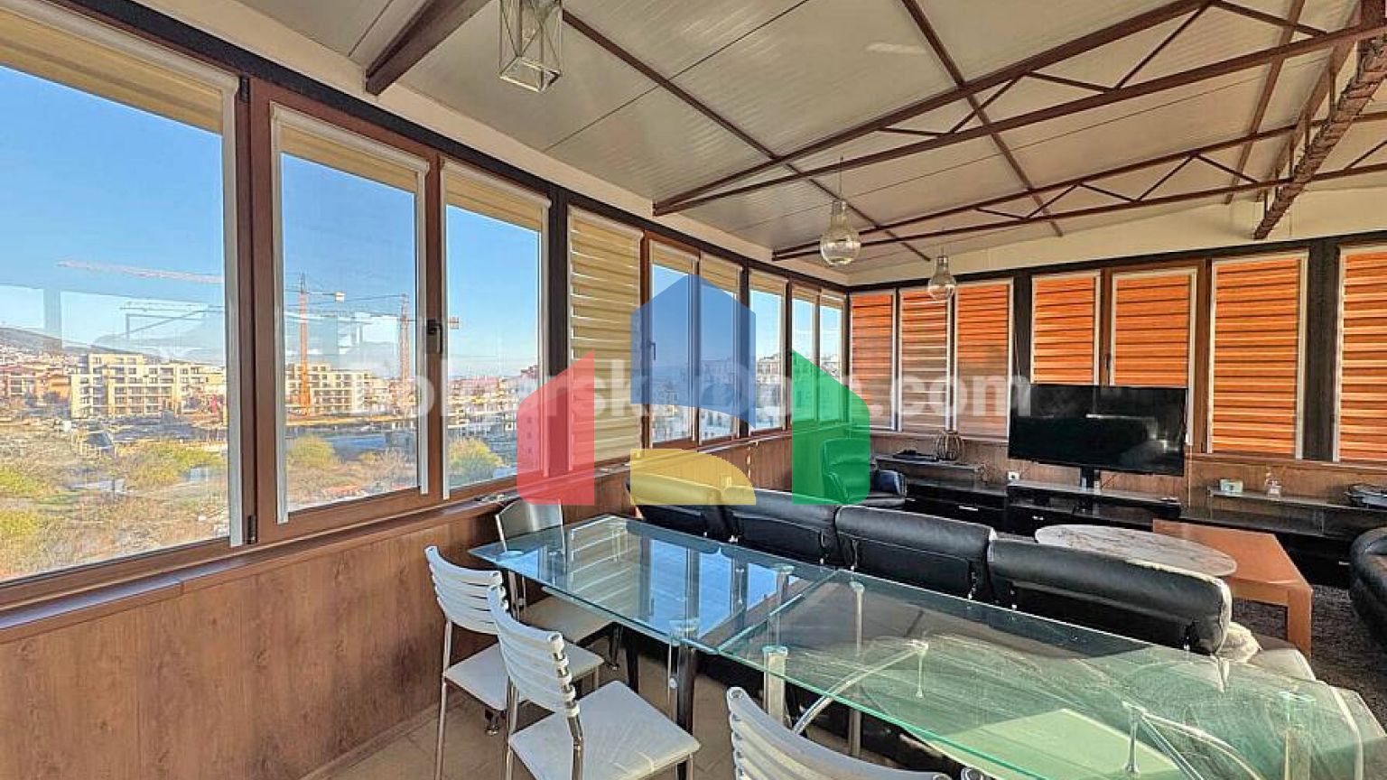 Двухкомнатная квартира в Антония