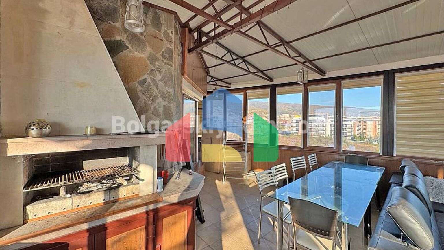 Двухкомнатная квартира в Антония