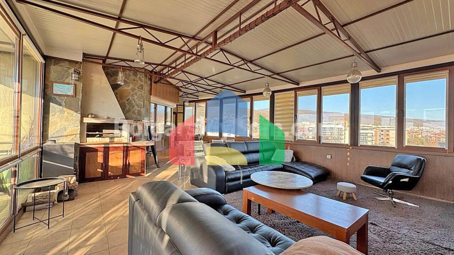 Двухкомнатная квартира в Антония