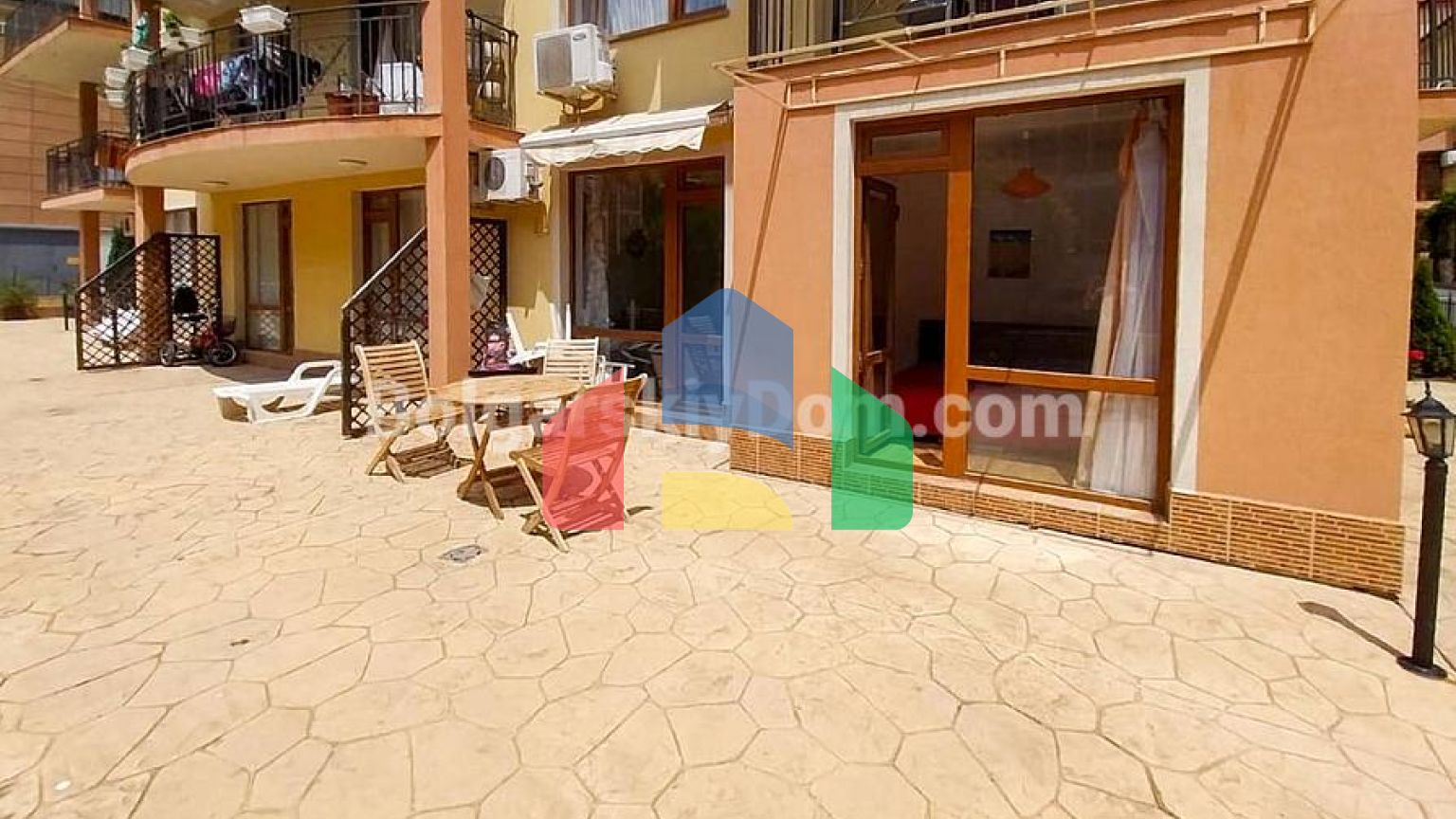 Двокімнатна квартира в Сіяна