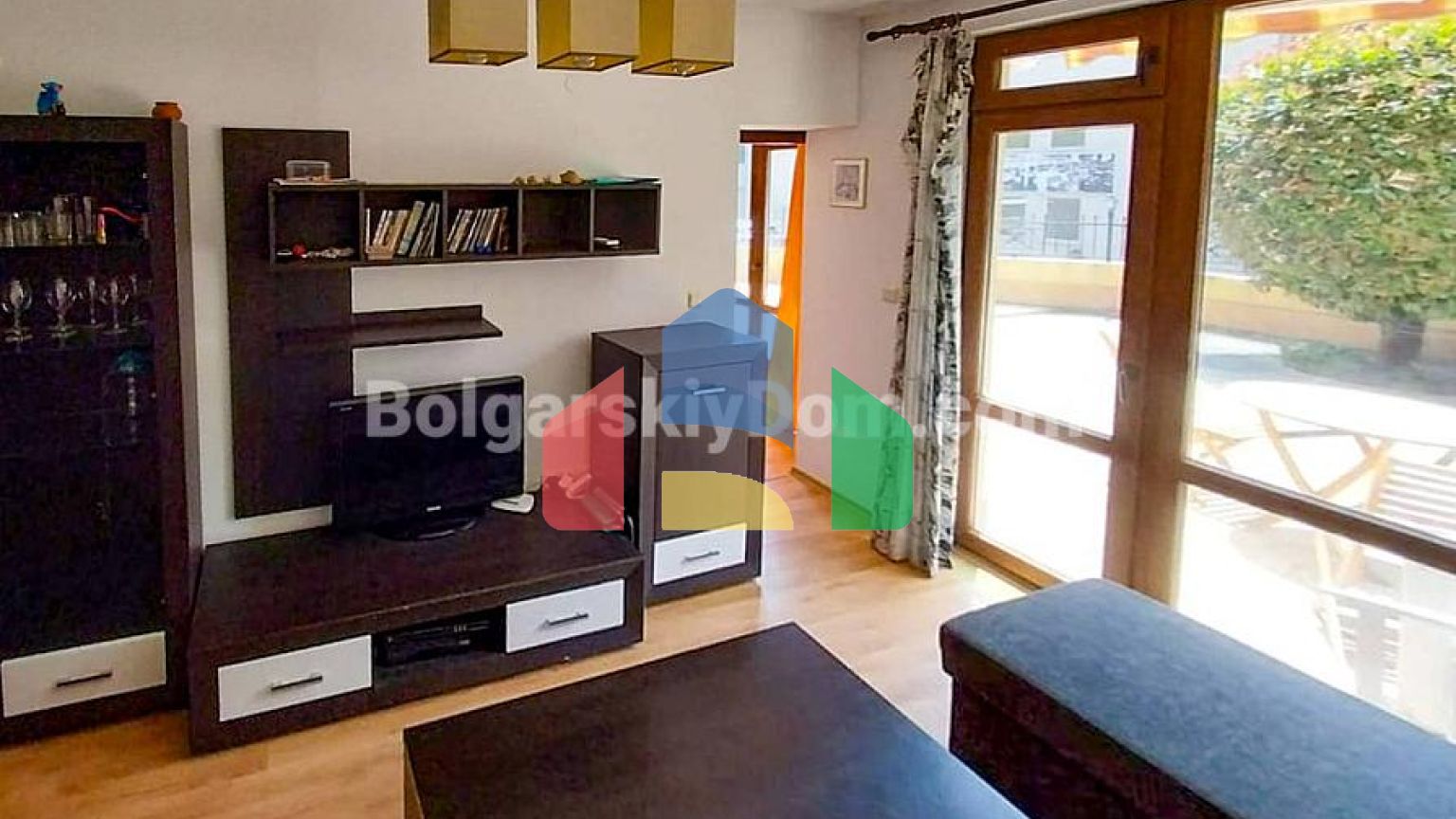 Двокімнатна квартира в Сіяна