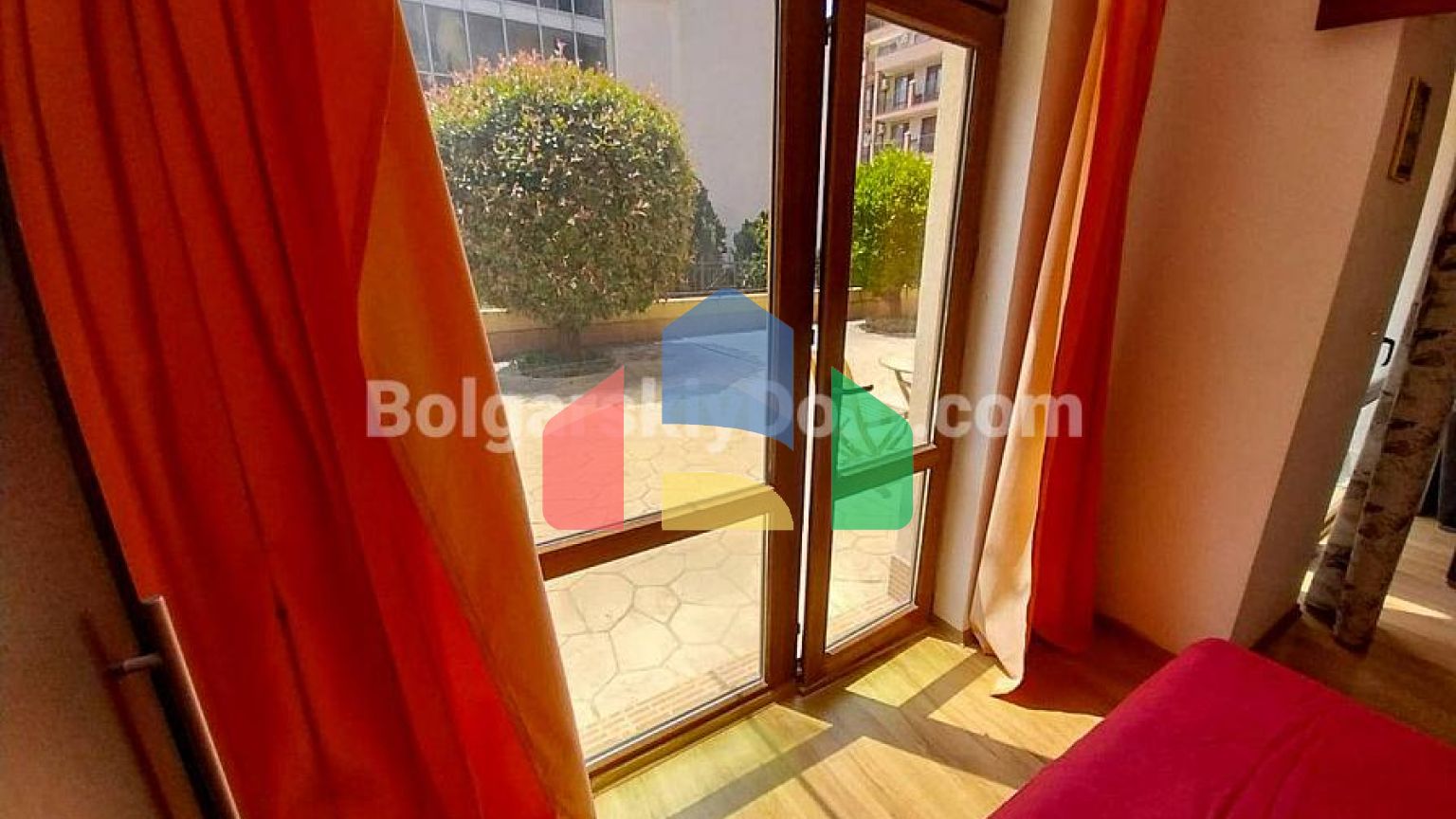 Двокімнатна квартира в Сіяна