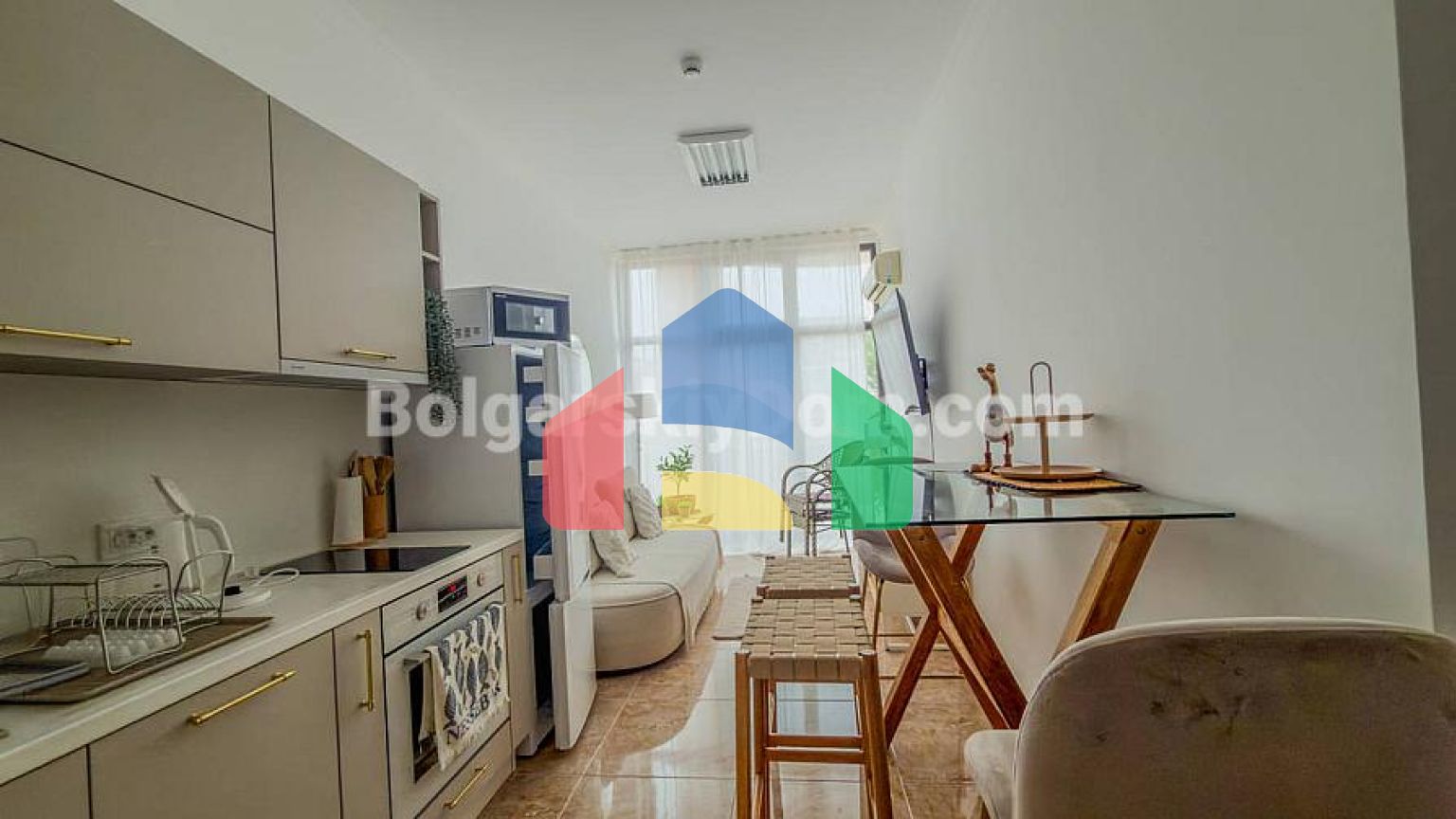 Двокімнатна квартира в Адмірал