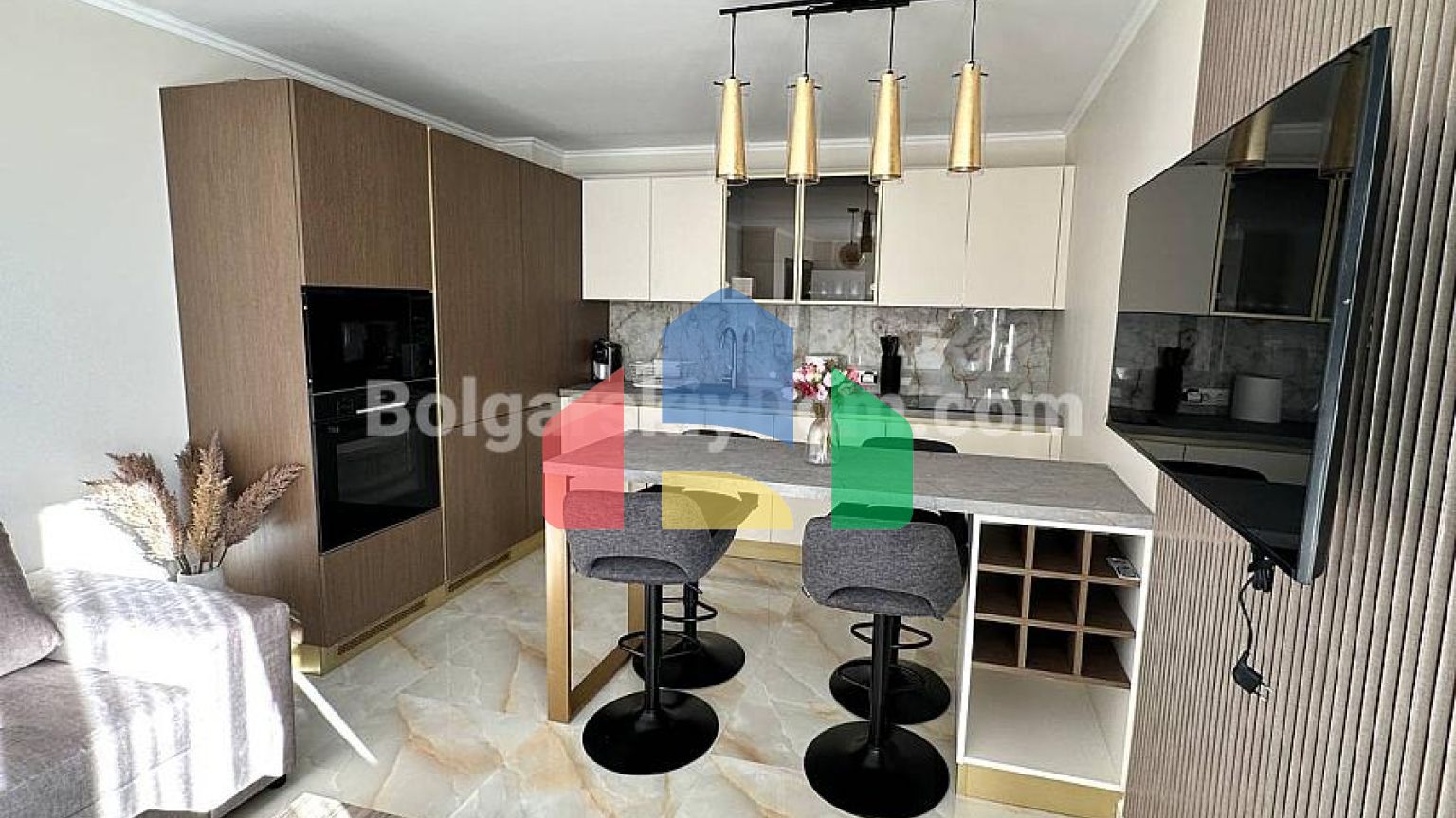 Трикімнатна квартира в Імперіум 1