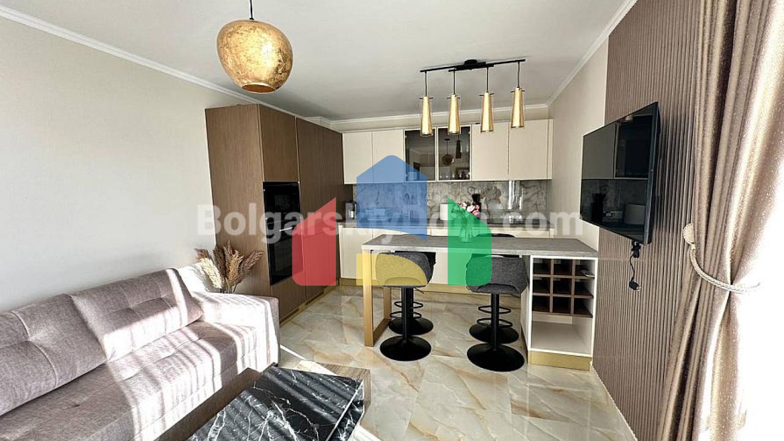 Трикімнатна квартира в Імперіум 1