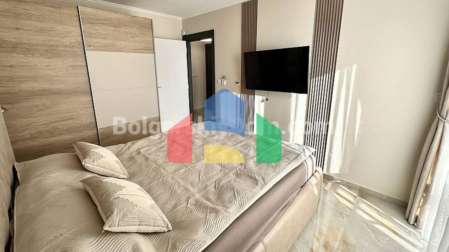 Трикімнатна квартира в Імперіум 1