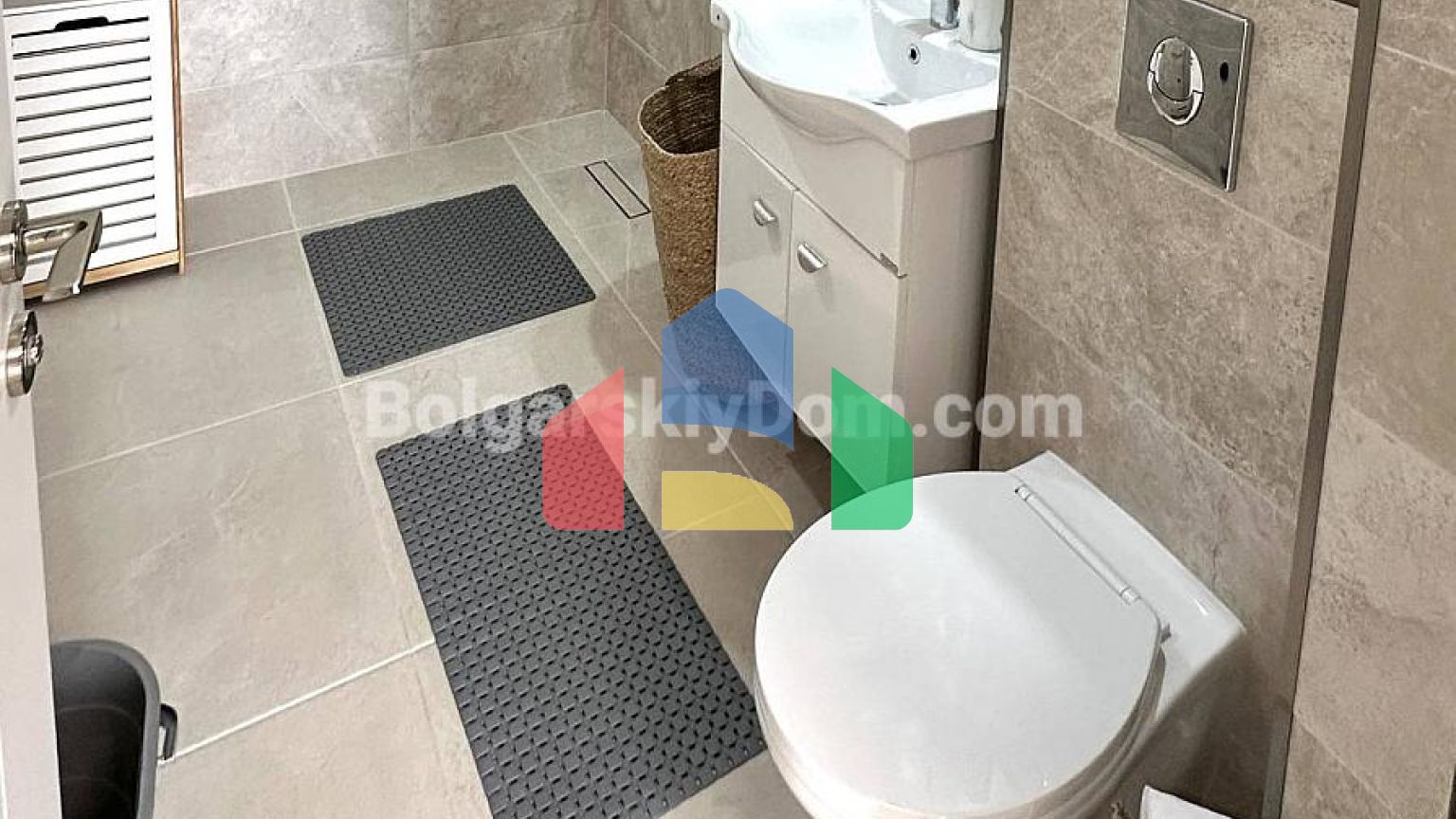 Трикімнатна квартира в Імперіум 1