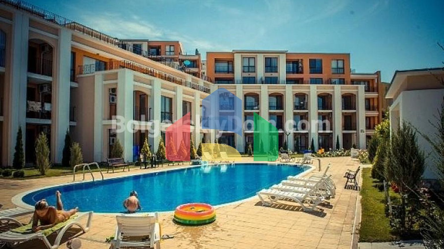 Трикімнатна квартира в Сі Форт Клуб