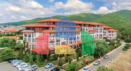 Трикімнатна квартира в Етера 4