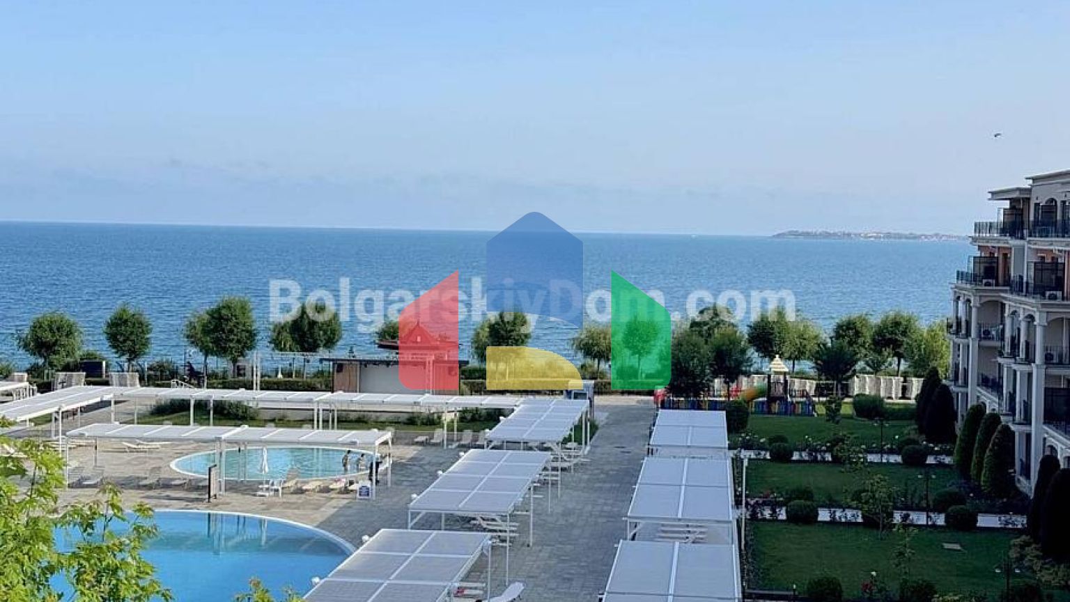 Квартира-студія в Прем'єр Форт Біч