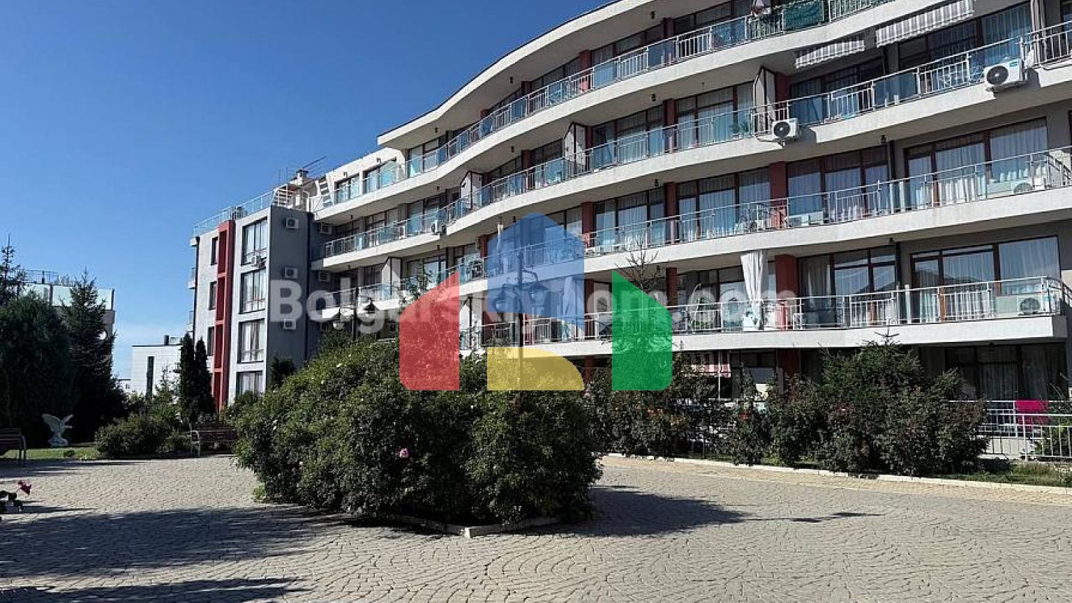 Двухкомнатная квартира в Сан Вейв