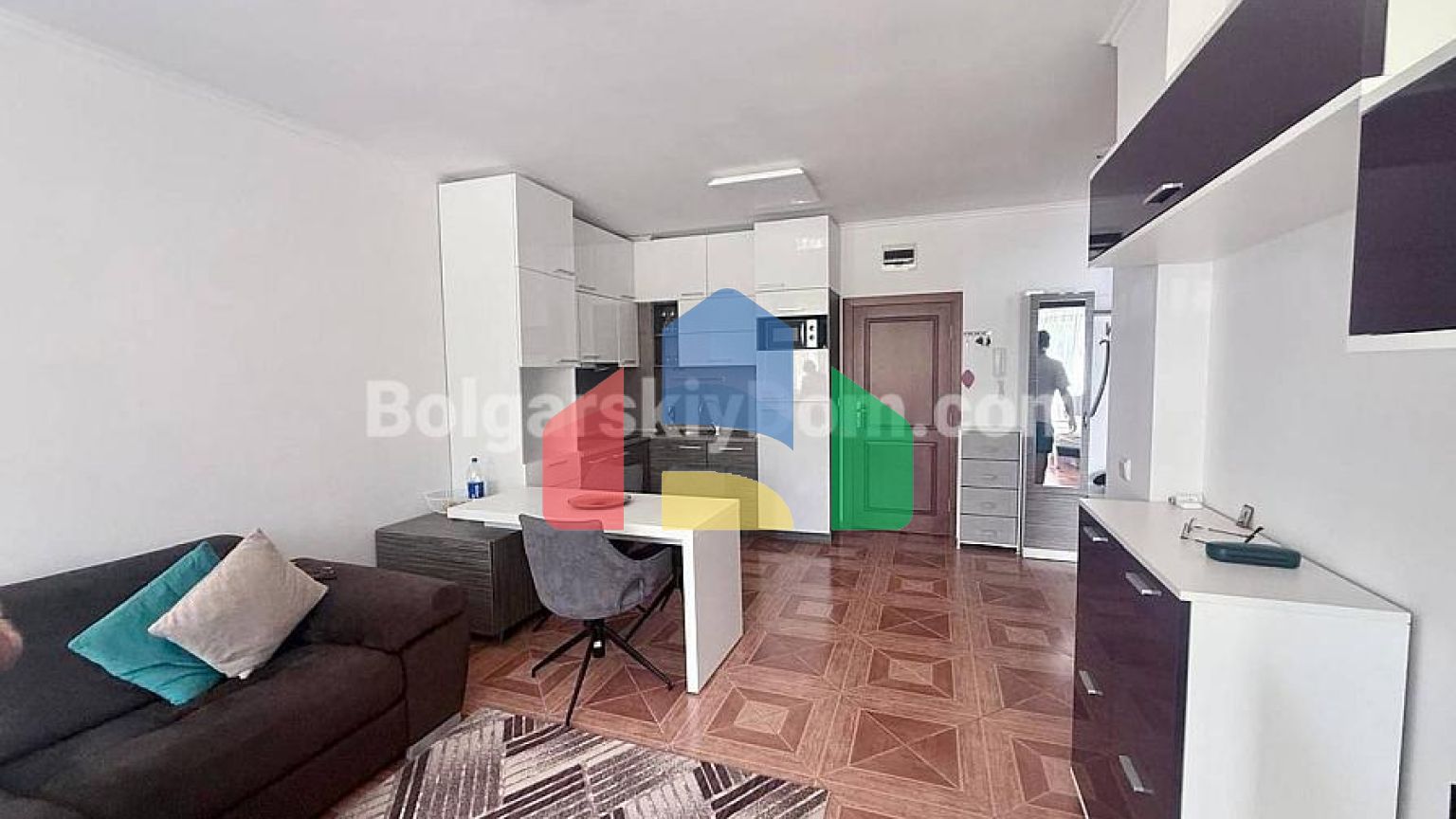 Двухкомнатная квартира в Сан Вейв