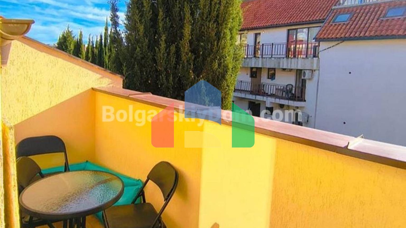 Двухкомнатная квартира в Морски Фар