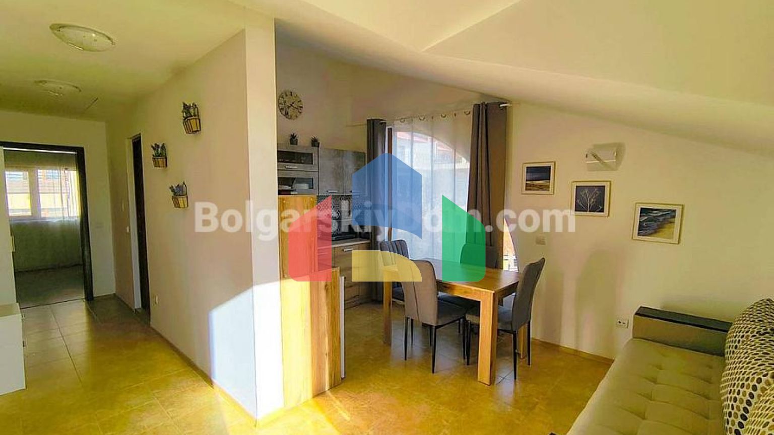 Двухкомнатная квартира в Морски Фар