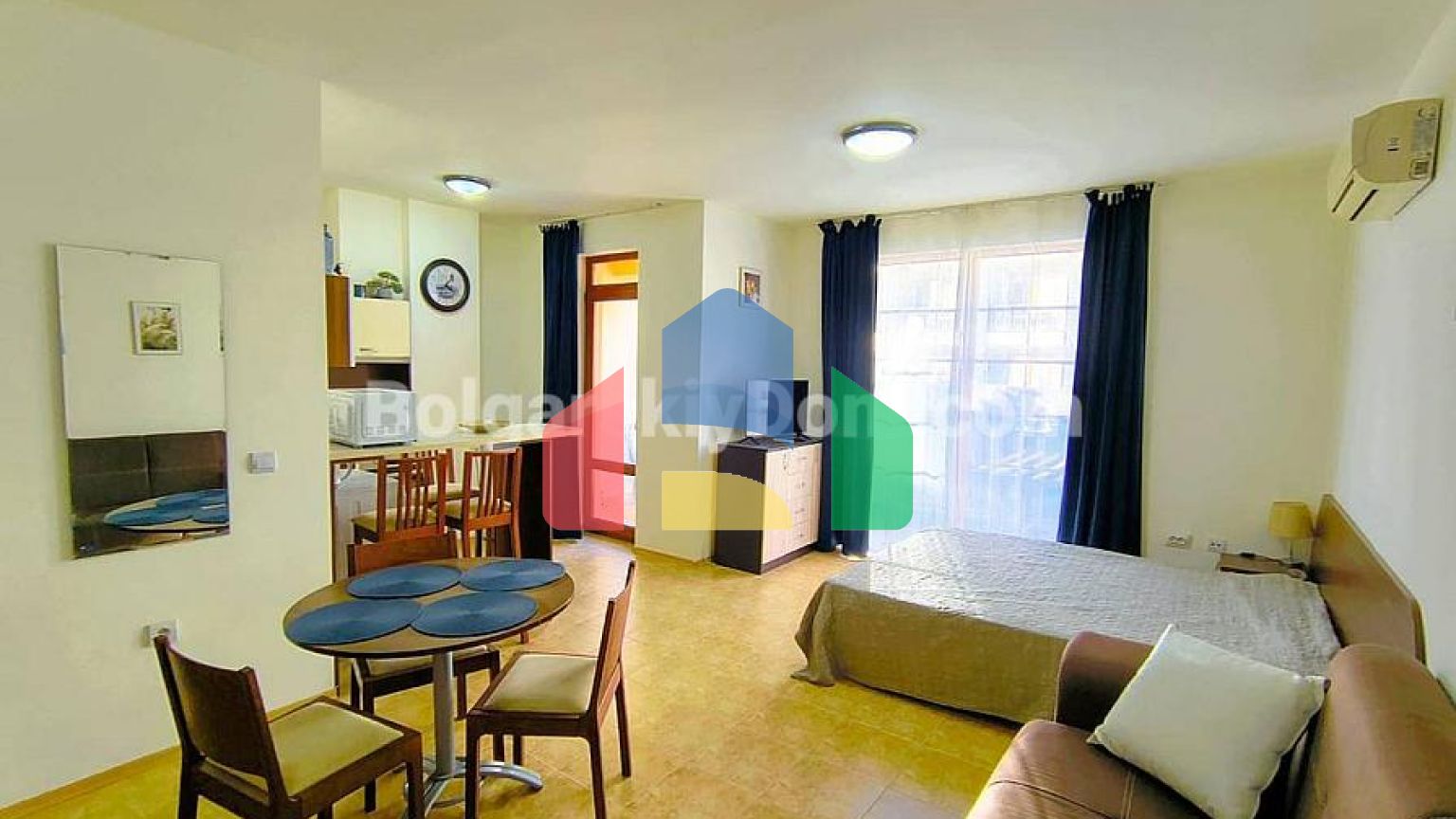 Квартира-студия в Морски Фар