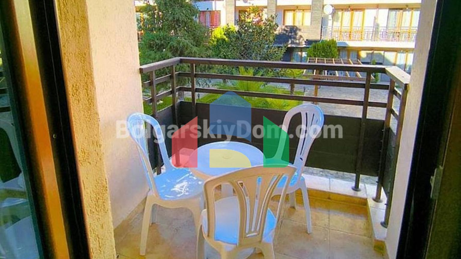 Квартира-студия в Морски Фар