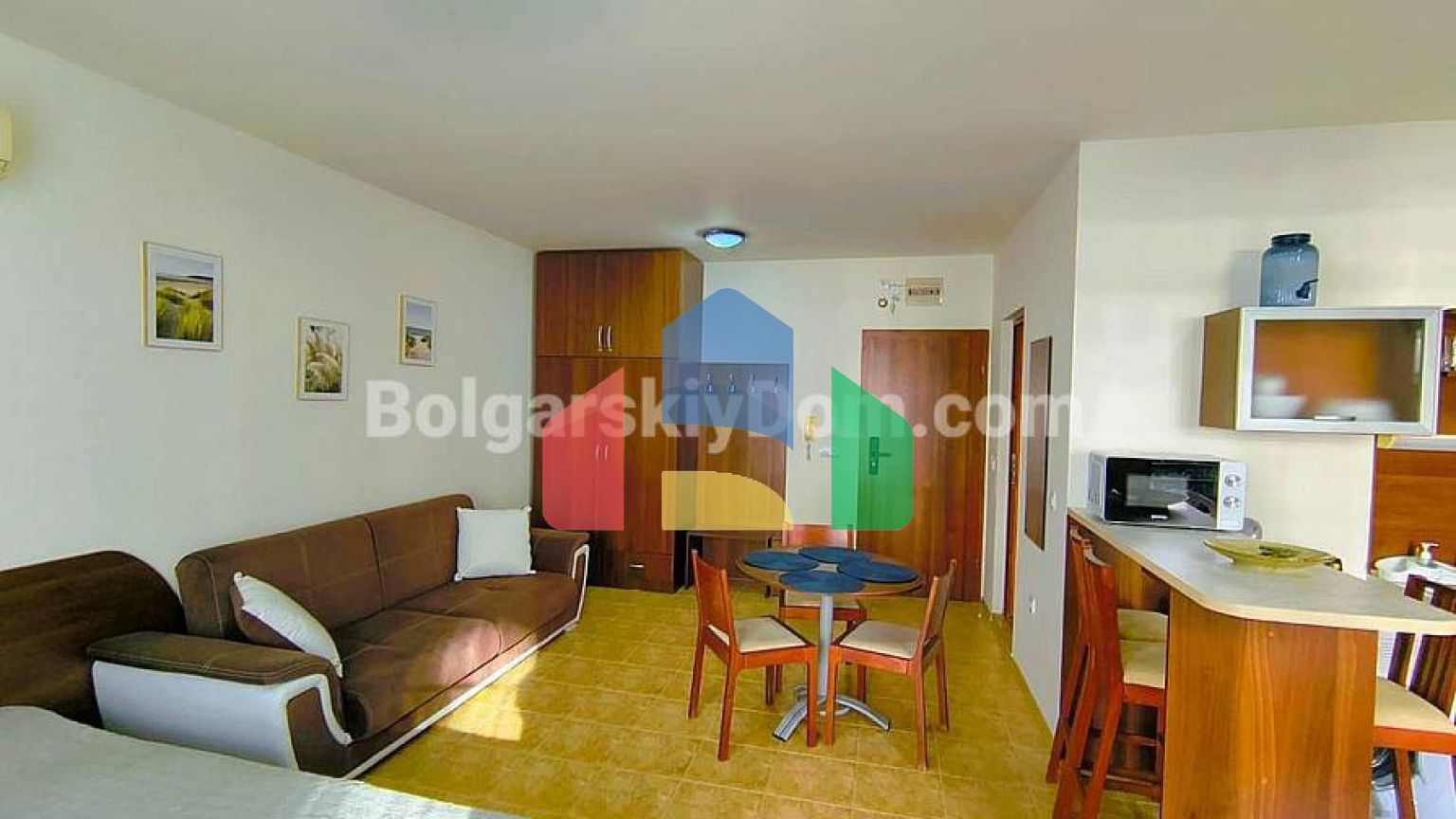 Квартира-студия в Морски Фар