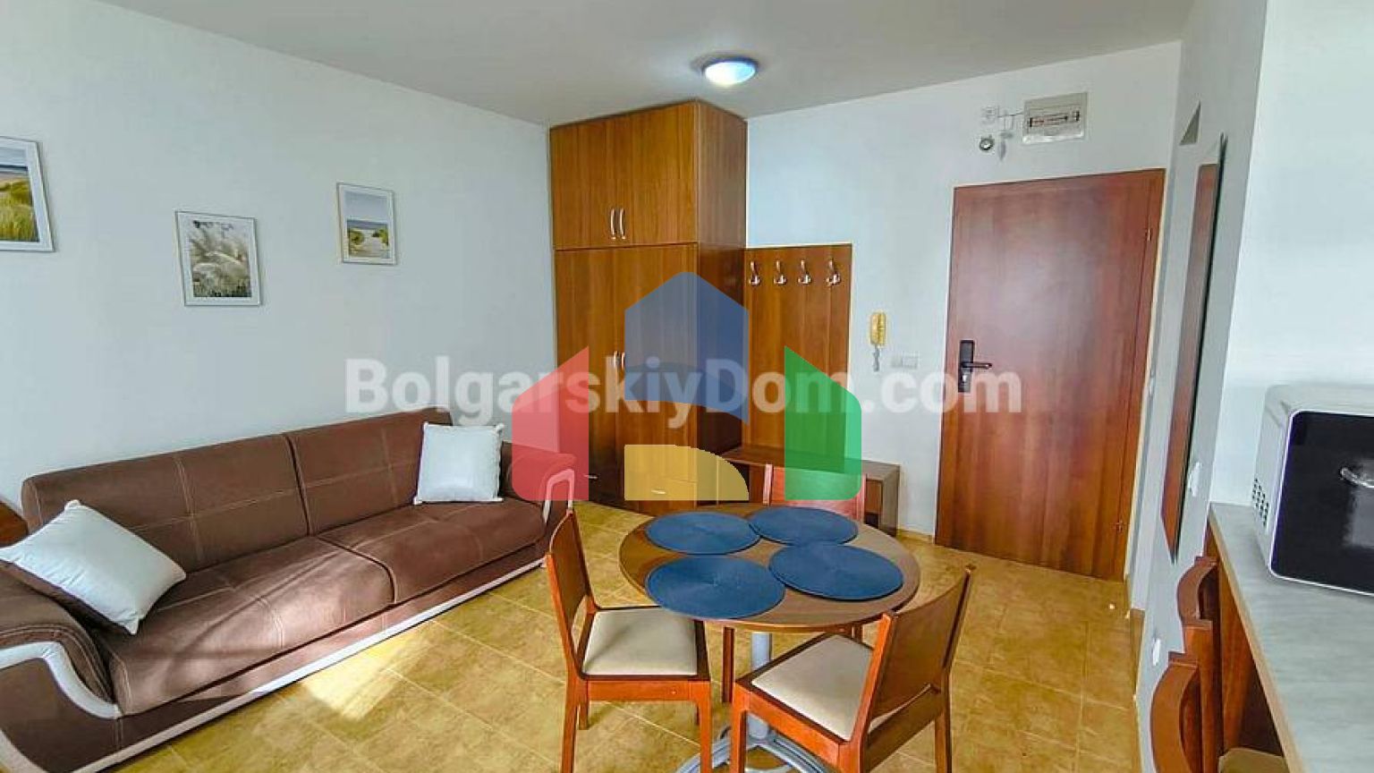 Квартира-студия в Морски Фар