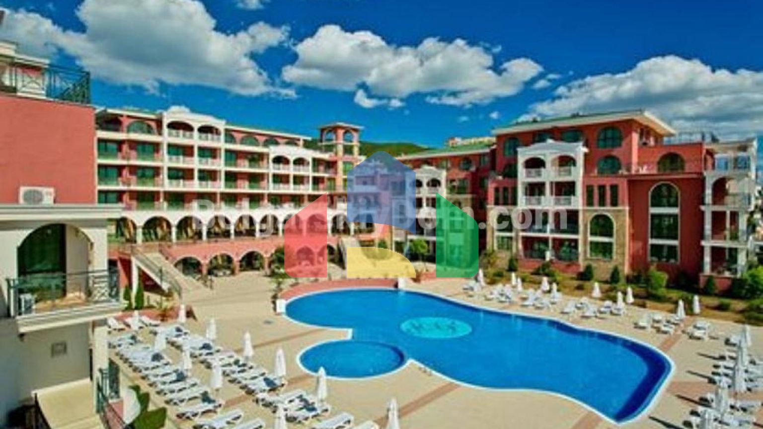 Квартира-студия в Сейнт Георг Палас