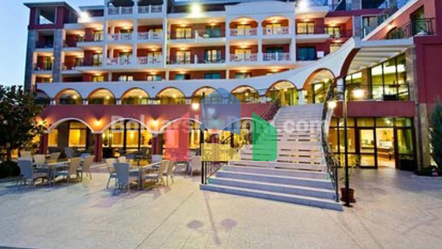 Квартира-студия в Сейнт Георг Палас