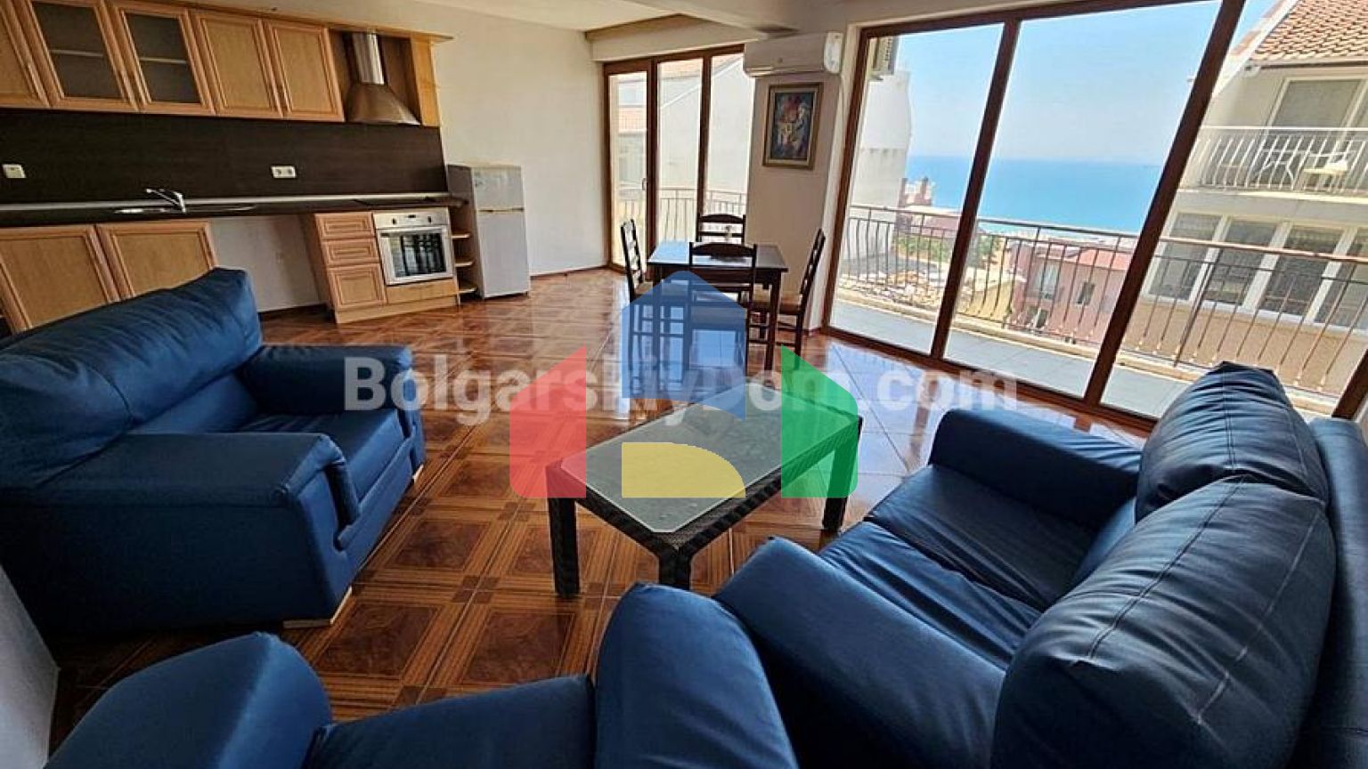 Трехкомнатная квартира в районе Русалка