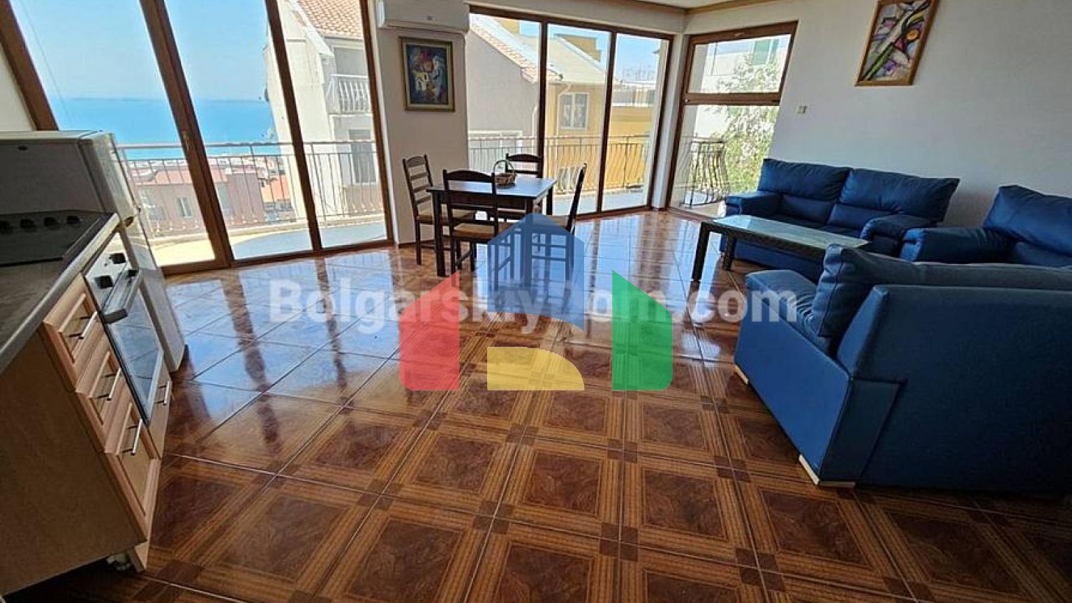 Трехкомнатная квартира в районе Русалка