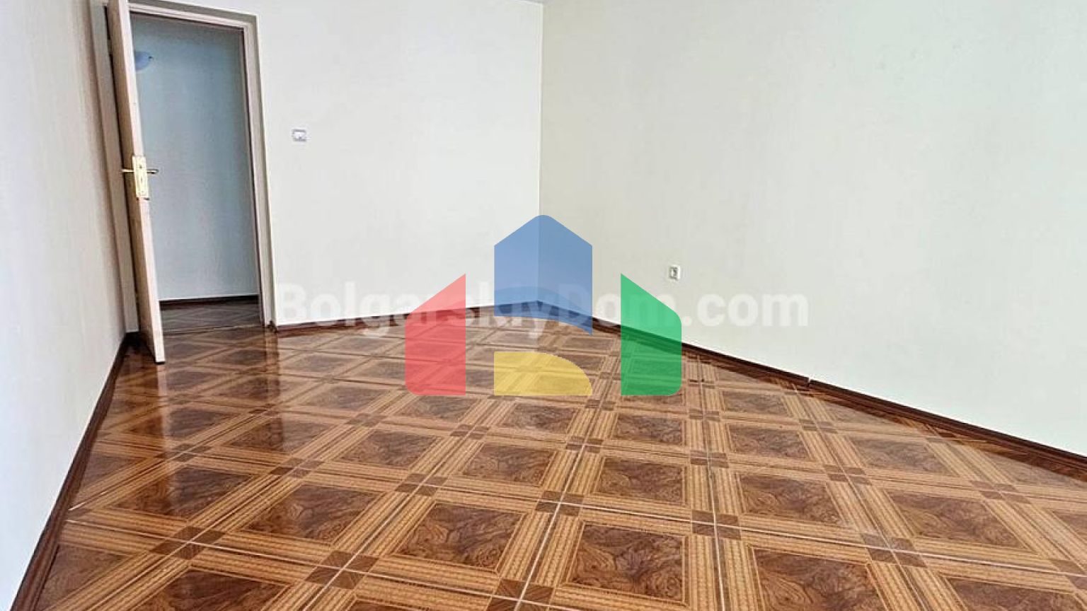 Трехкомнатная квартира в районе Русалка