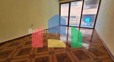 Трехкомнатная квартира в районе Русалка