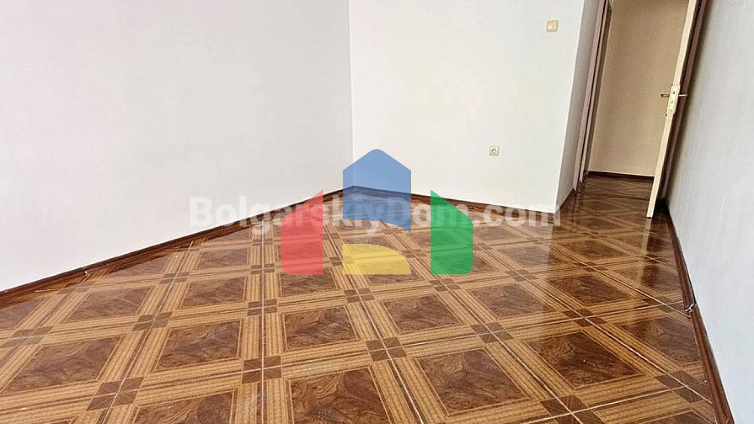 Трехкомнатная квартира в районе Русалка