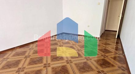 Трехкомнатная квартира в районе Русалка